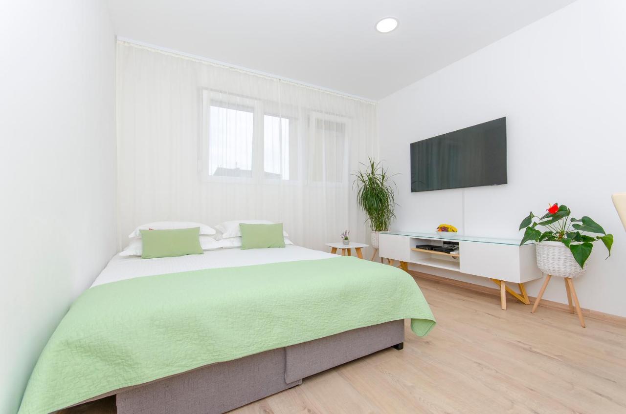 Lanuna Apartment سبليت المظهر الخارجي الصورة
